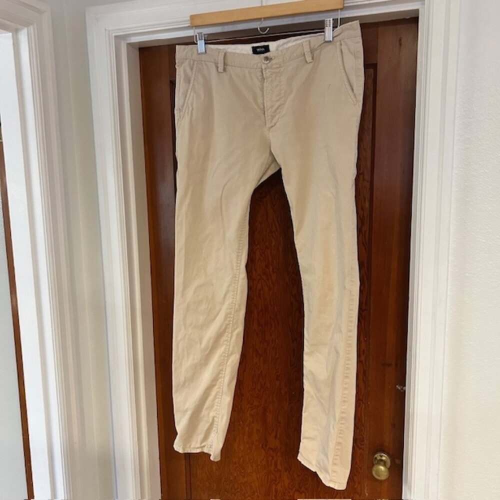 Hugo Boss slim fit pants (Rice style)